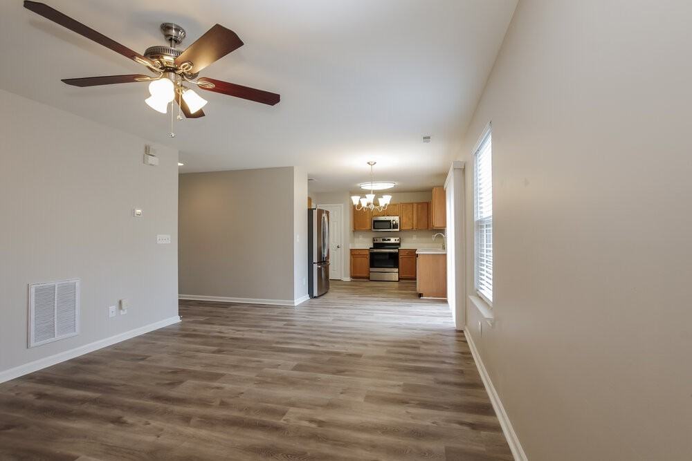 937 Grass Hollow Ct - Photo 4 of 17