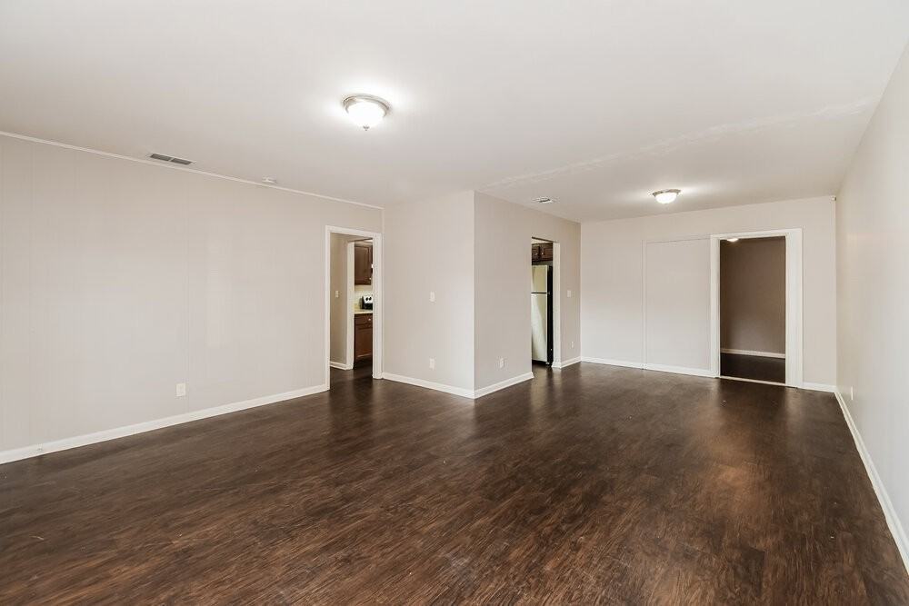 7059 Melvin Rd - Photo 4 of 16