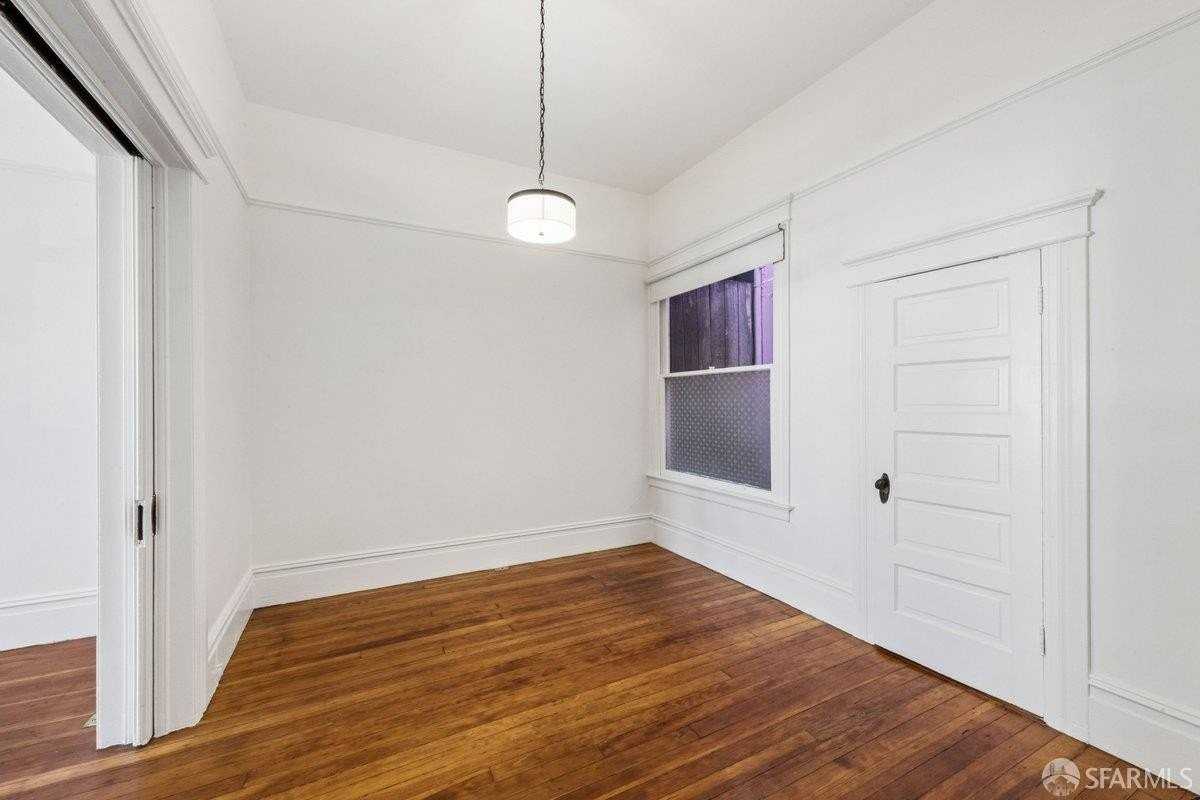 2205 Bryant St - Photo 6 of 25