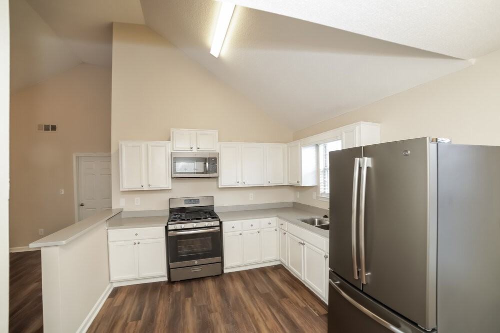 1467 Waterton Trl - Photo 6 of 16