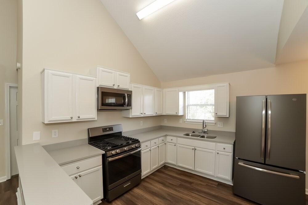 1467 Waterton Trl - Photo 7 of 16