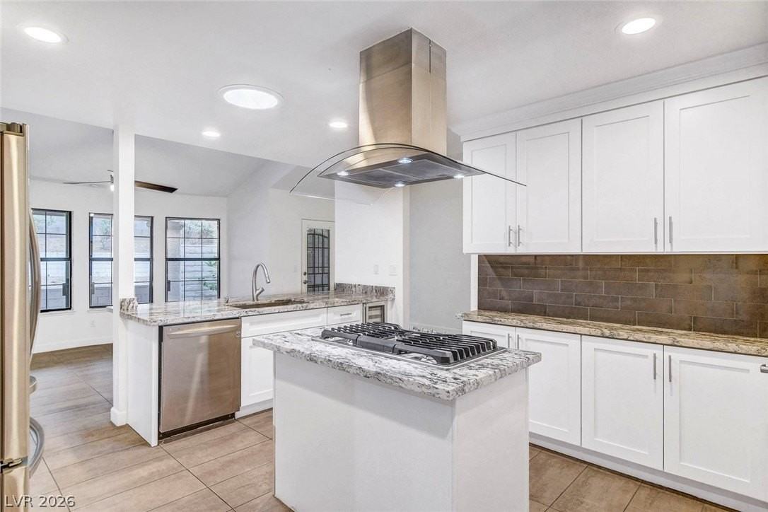 211 Garfield Dr - Photo 4 of 50