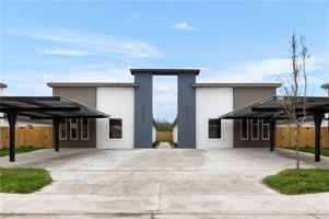 featured image of 3001 Links Dr Apt 4 #Apt 4