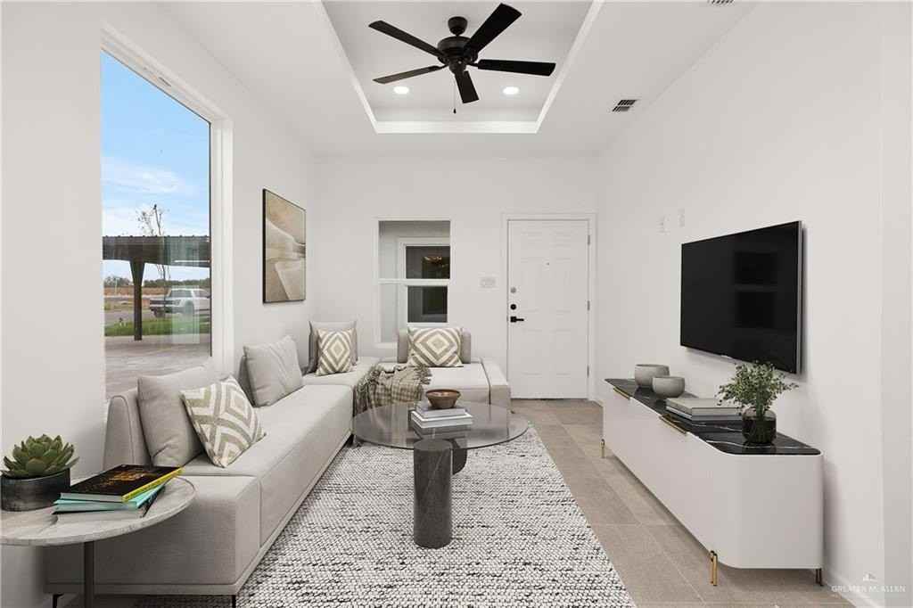 3001 Links Dr Apt 4 - Photo 4 of 14