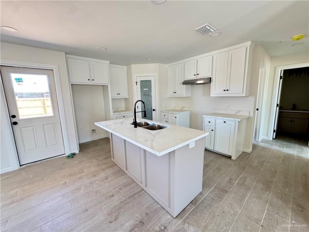 2209 Lana Street - Photo 5 of 18