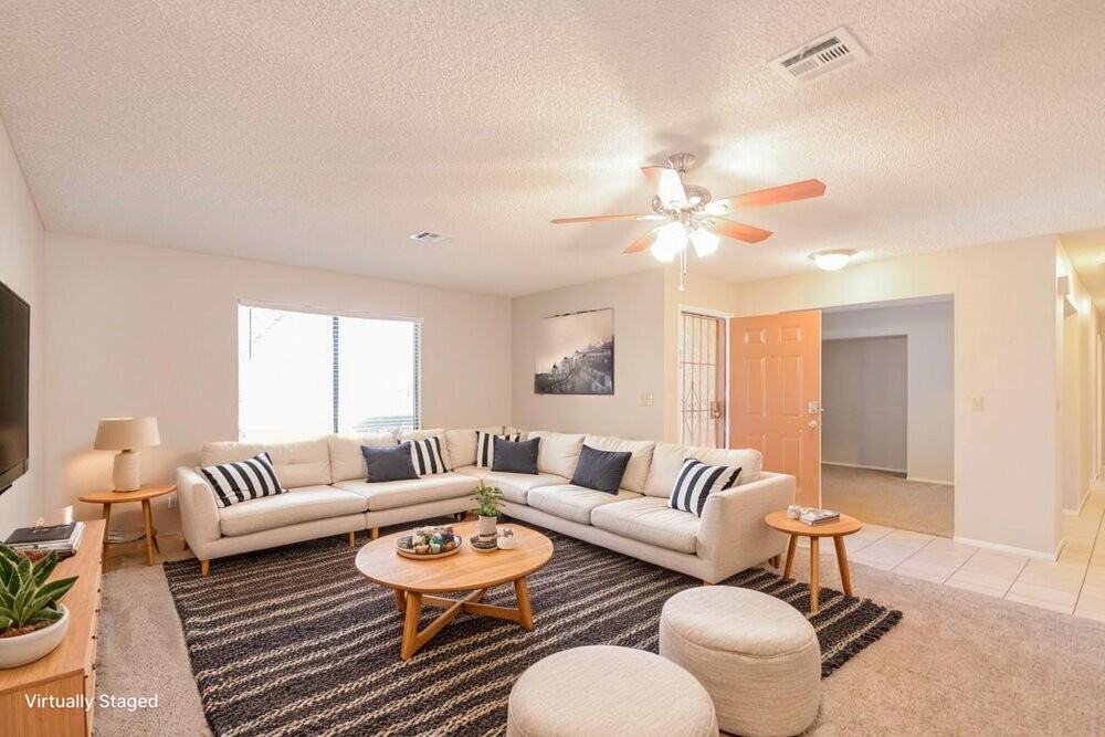 123 Hexham Dr - Photo 3 of 18