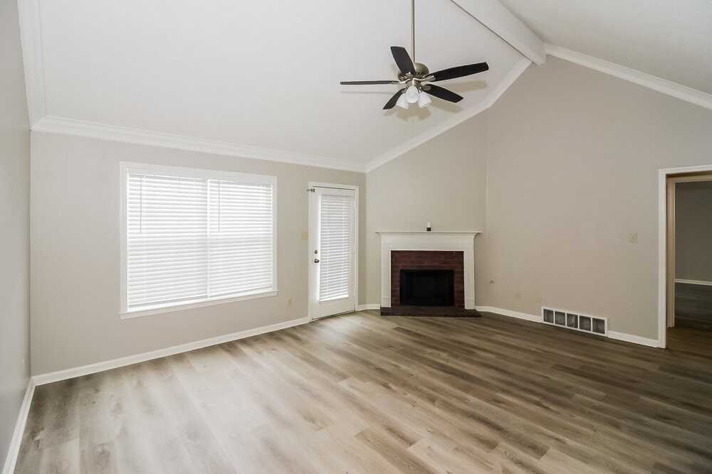 1793 Black Bear Cir W - Photo 4 of 17