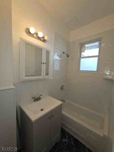 293 Ohio St - Photo 5 of 10