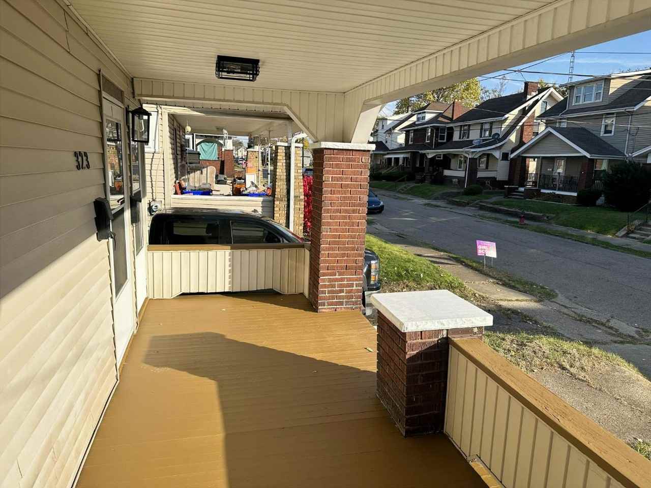 323 Bedford Ave NW Canton OH 44708 - Photo 4 of 24