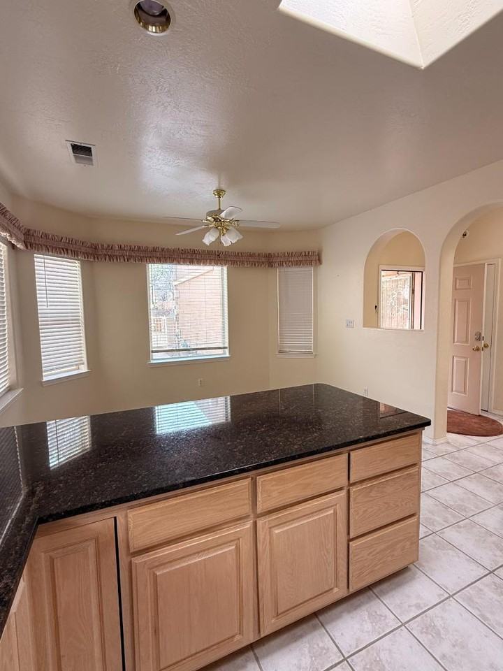 711-28 Tramway Pl Ne - Photo 7 of 11