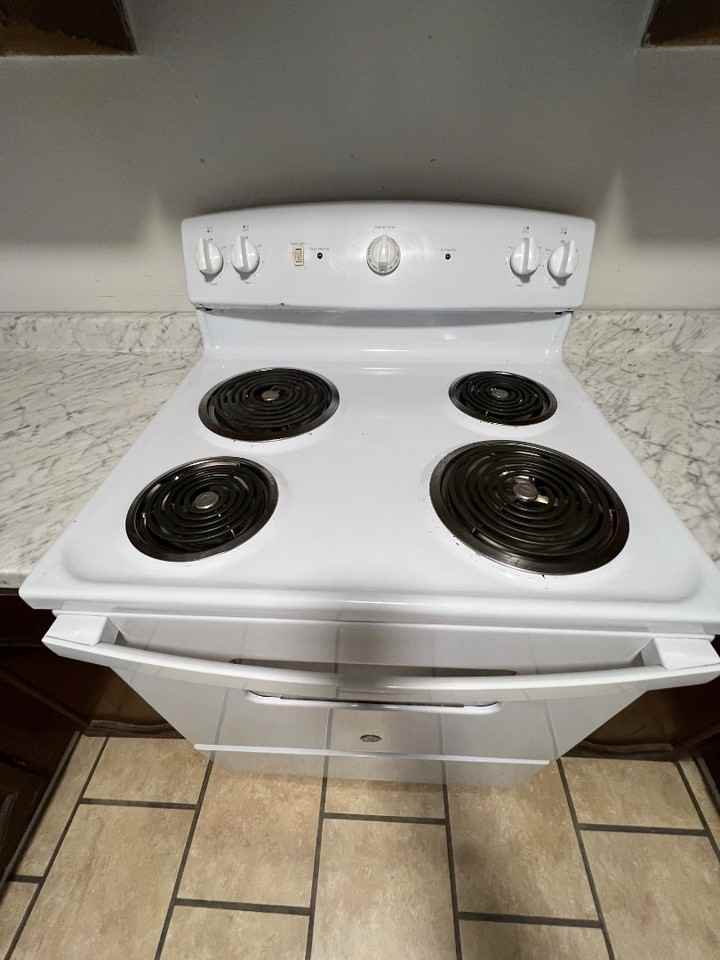 406 Herbert Rd - Photo 3 of 8