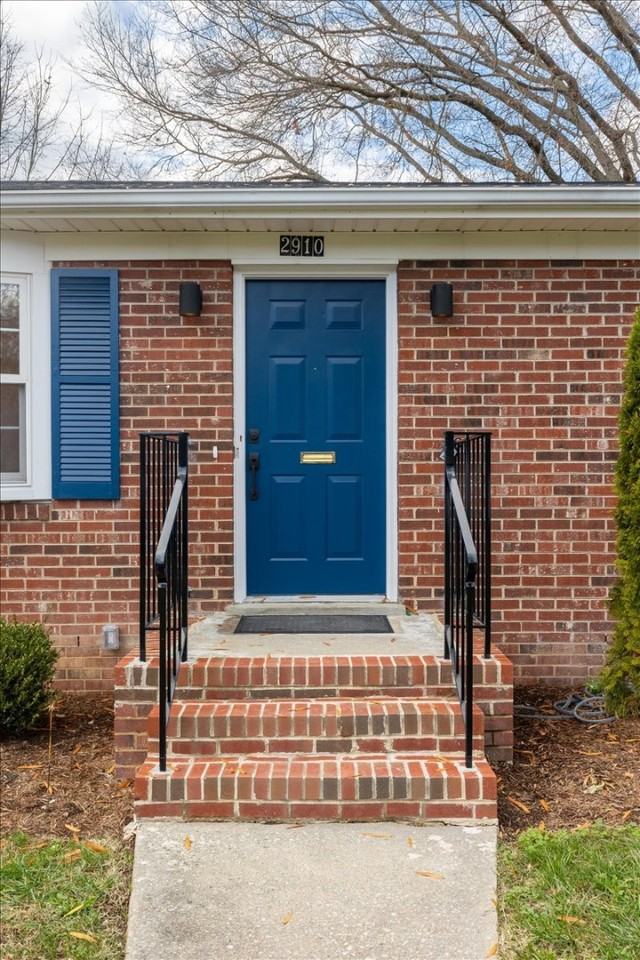 2910 Fendall Ave - Photo 6 of 20