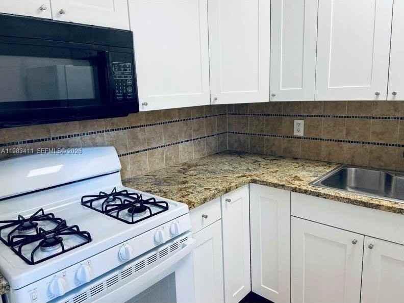 1300 Salzedo St #5 - Photo 7 of 10