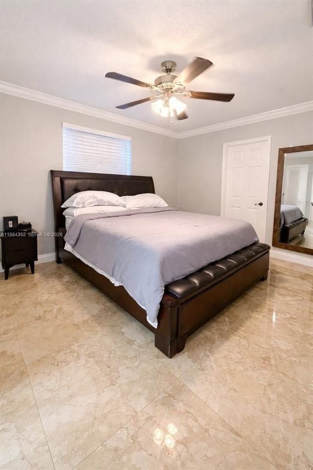 6527 Nw 2nd St - Photo 7 of 33