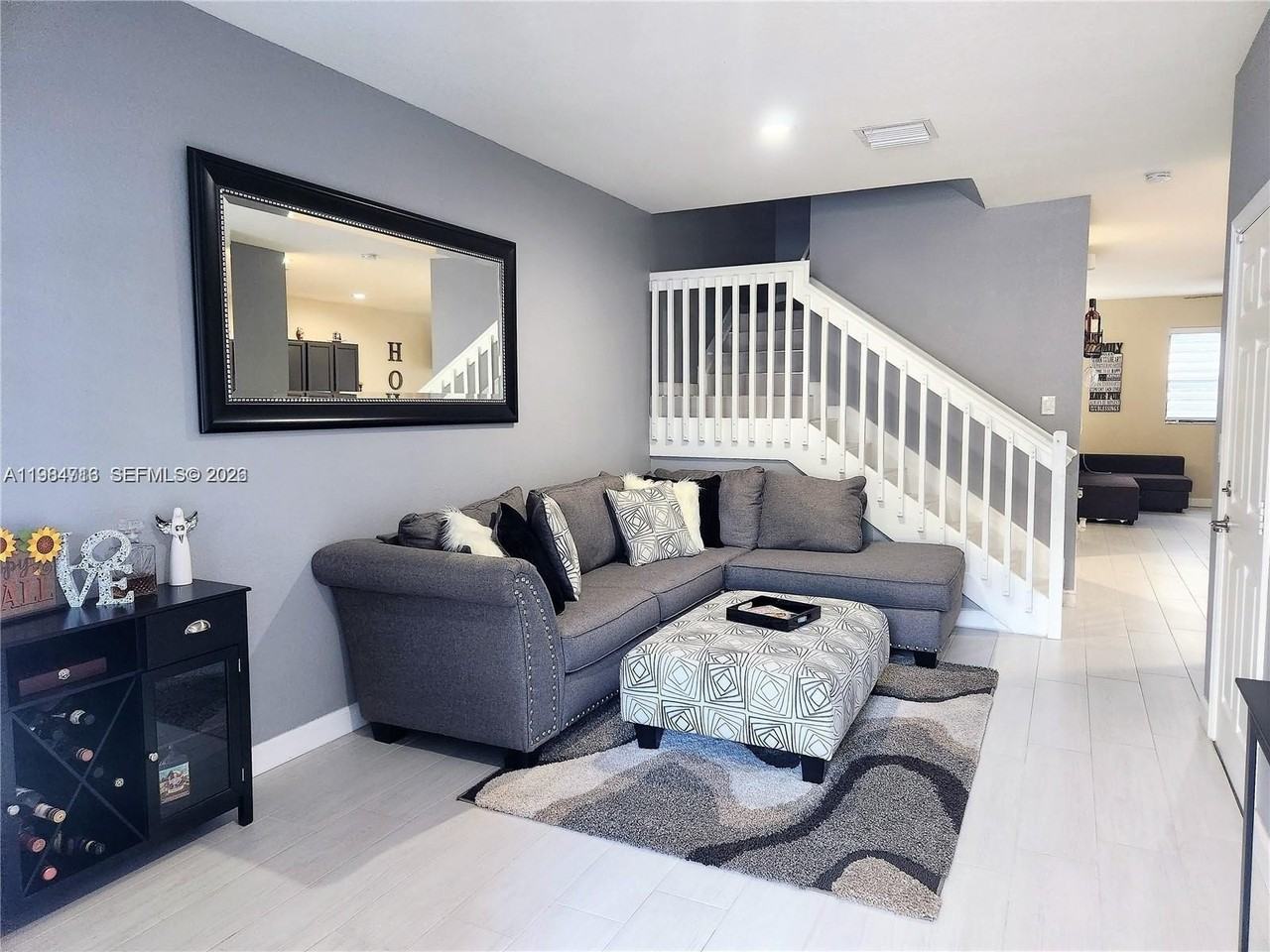 11887 Sw 150th Pl - Photo 2 of 28