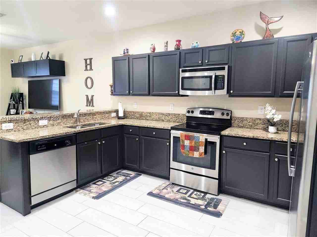 11887 Sw 150th Pl - Photo 4 of 28