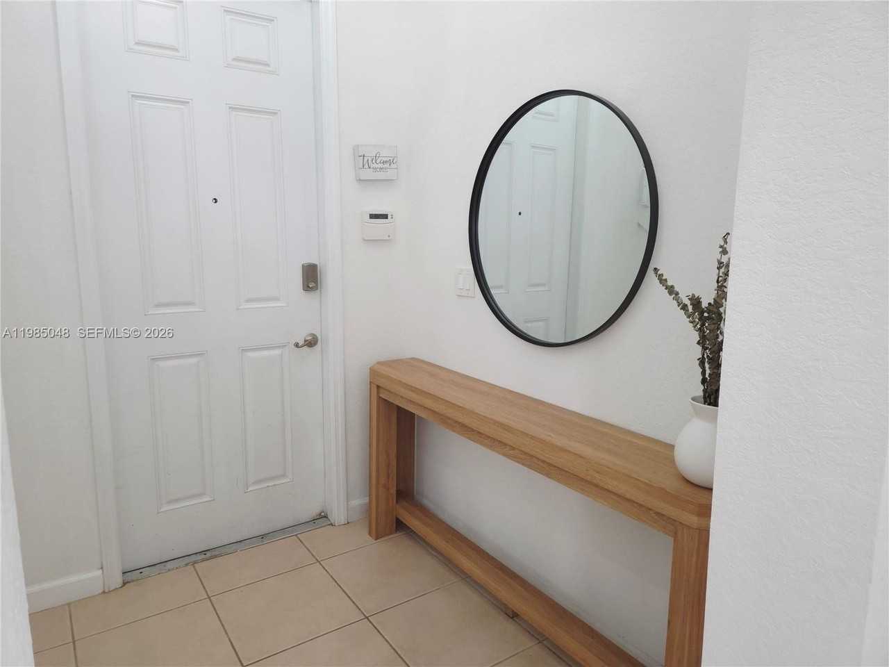 202 Ne 36th Ter - Photo 3 of 50