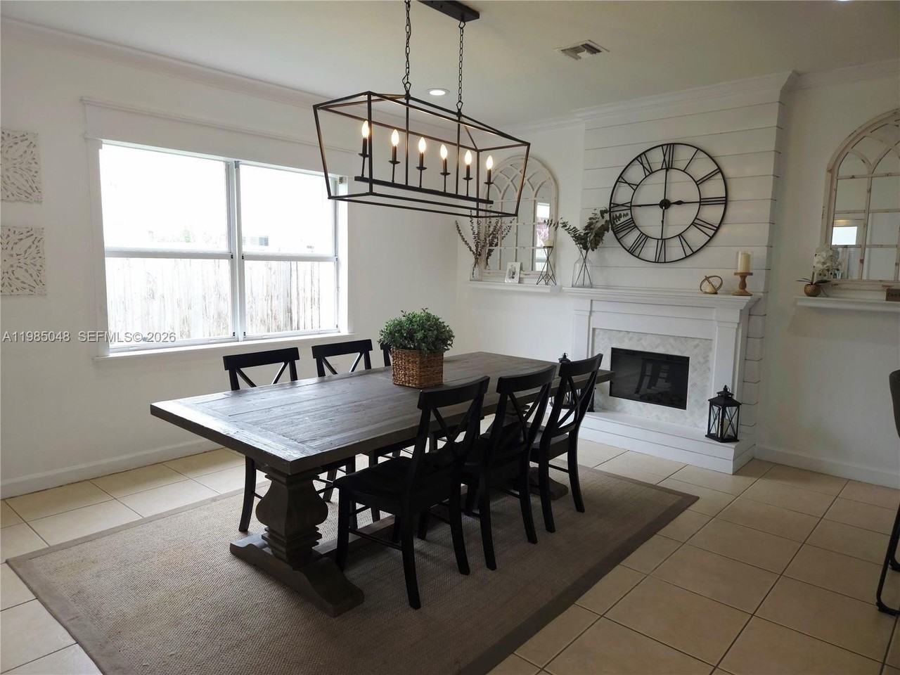 202 Ne 36th Ter - Photo 7 of 50