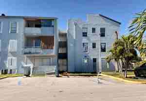 1725 W 60th St #F216 - Photo 1 of 1