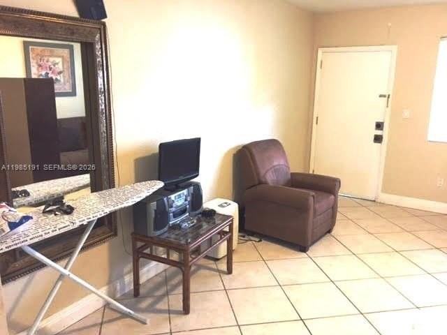 7315 Byron Ave #6 - Photo 3 of 7