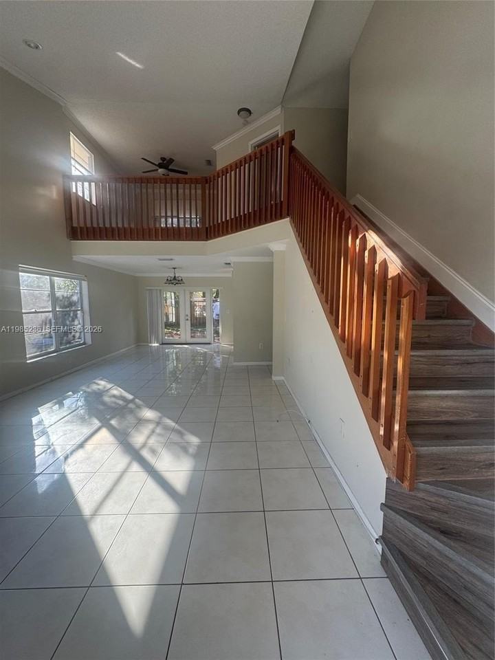 3187 Nw 122nd Ave - Photo 2 of 11