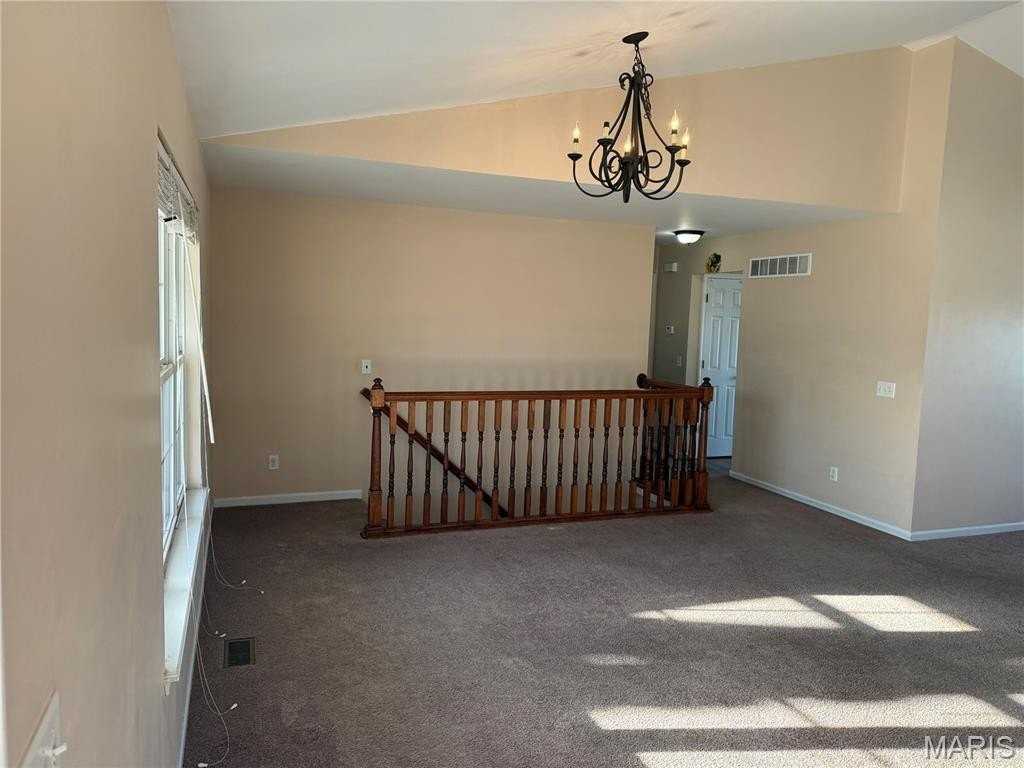 733 Pecan Hill Dr - Photo 6 of 46