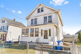 196 Strawberry Hill Ave - Photo 1 of 1