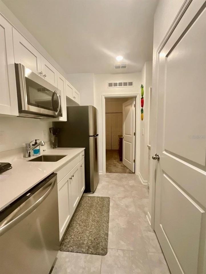 201 Lawson Ave - Photo 3 of 9