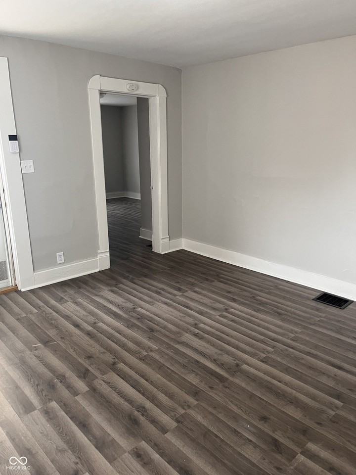 1944 Shelby St Apt A - Photo 7 of 21