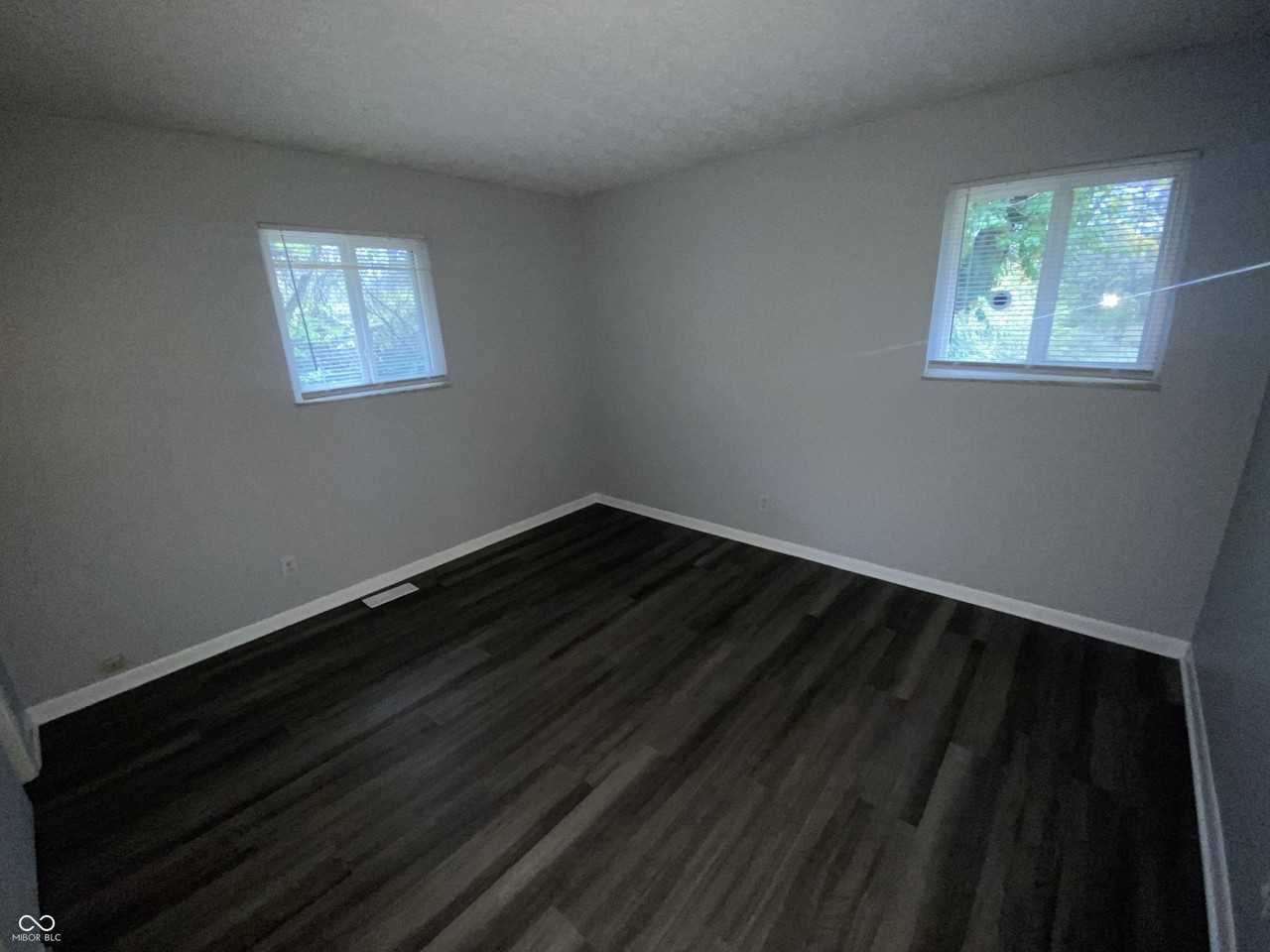 1260 N Ridgeview Dr - Photo 6 of 13