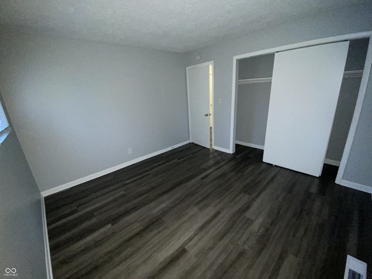 1260 N Ridgeview Dr - Photo 7 of 13