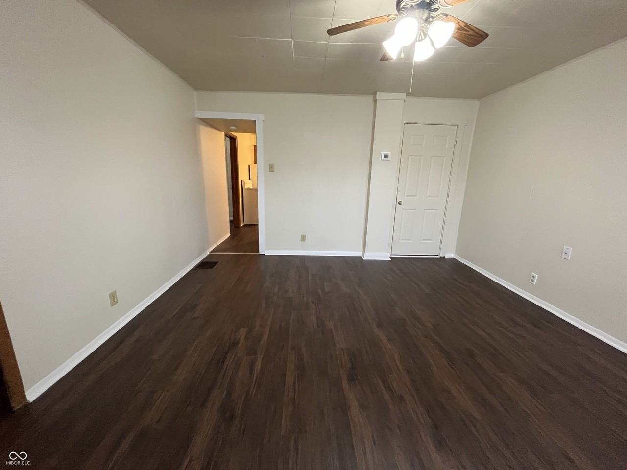 1948 Shelby St - Photo 2 of 13