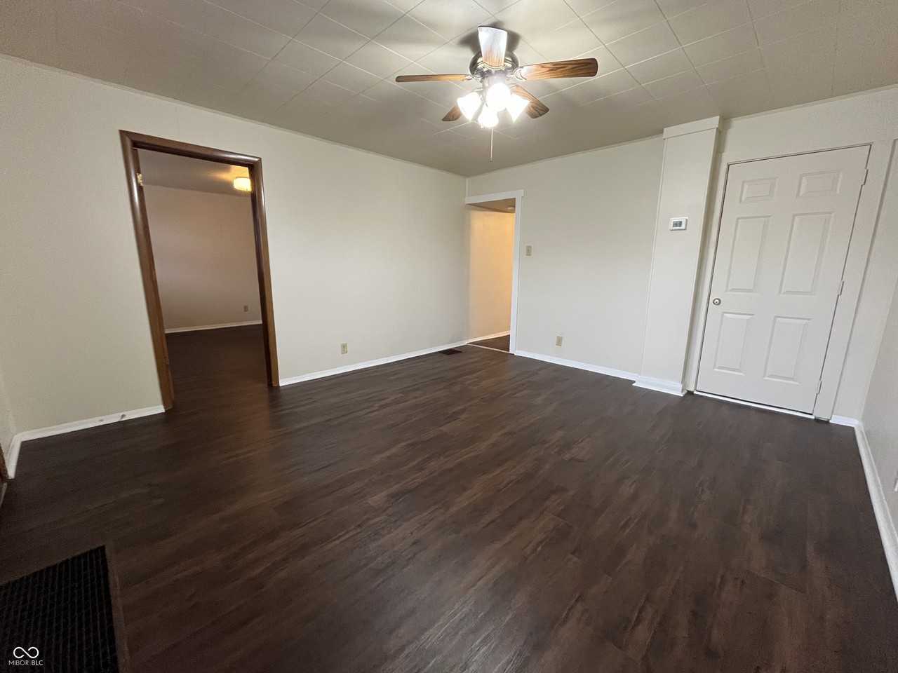 1948 Shelby St - Photo 3 of 13