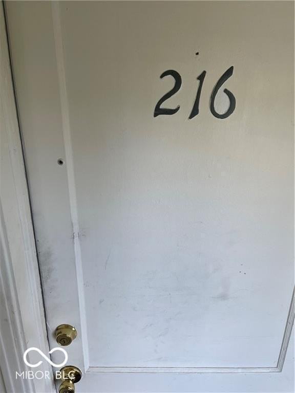216 N 6th Ave - Photo 3 of 17
