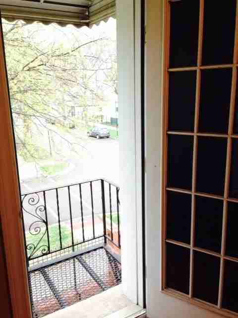 2155 N Kenneth Ave Apt 2 - Photo 5 of 10