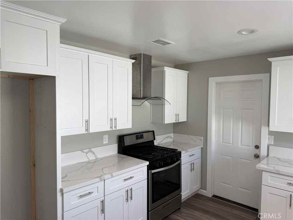 24280 Cottonwood Ave - Photo 4 of 18