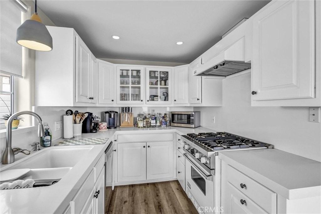 2740 Highland Way - Photo 4 of 17