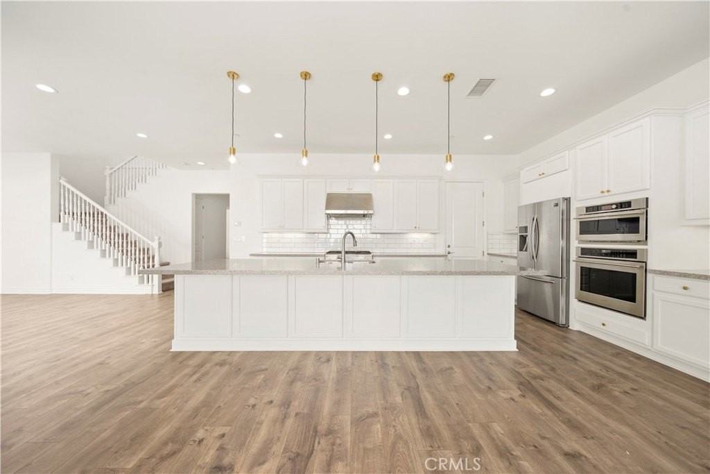 107 Cordial - Photo 7 of 29