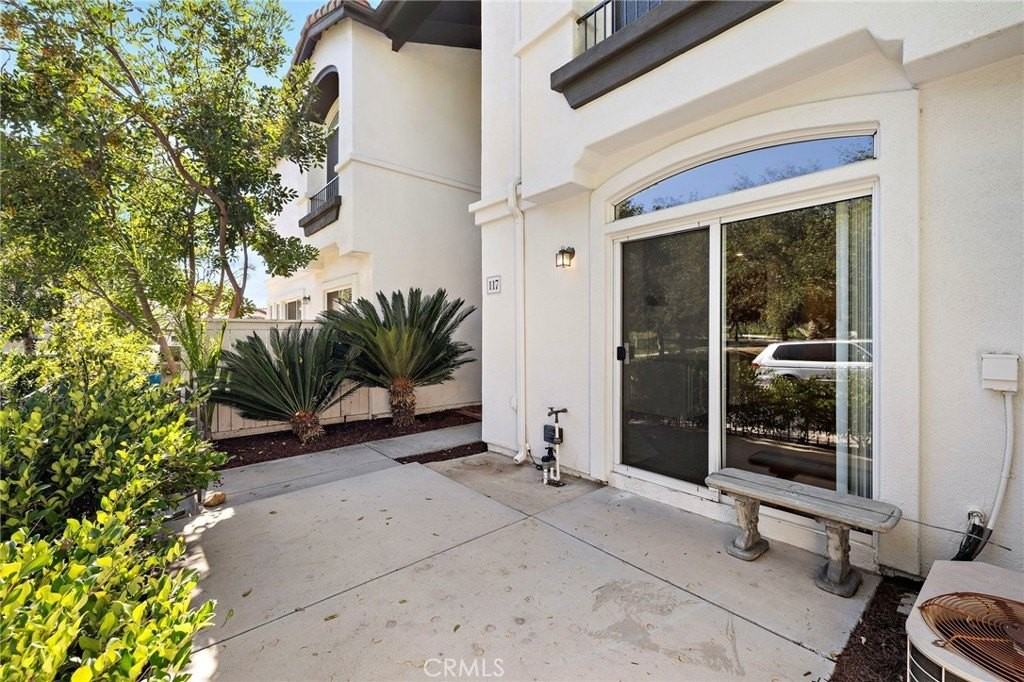 117 Pomelo - Photo 3 of 18