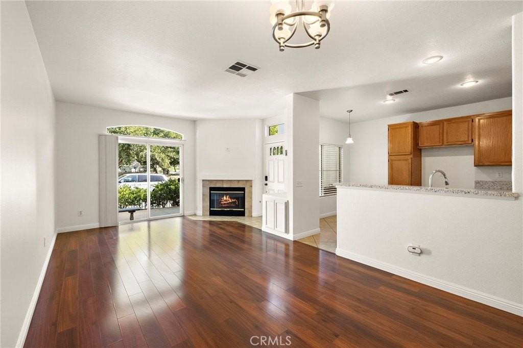 117 Pomelo - Photo 4 of 18