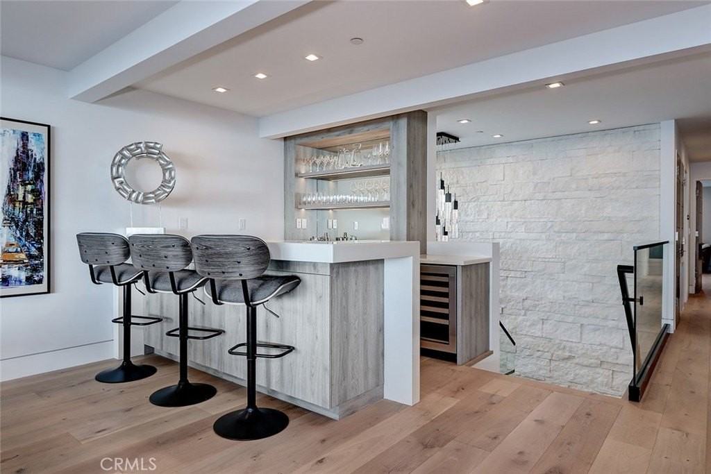 1208 The Strand #C - Photo 4 of 35