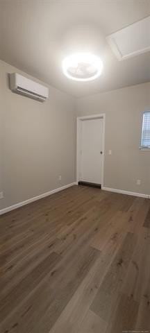 900 N Garfield Ave Unit 1/2 - Photo 5 of 13