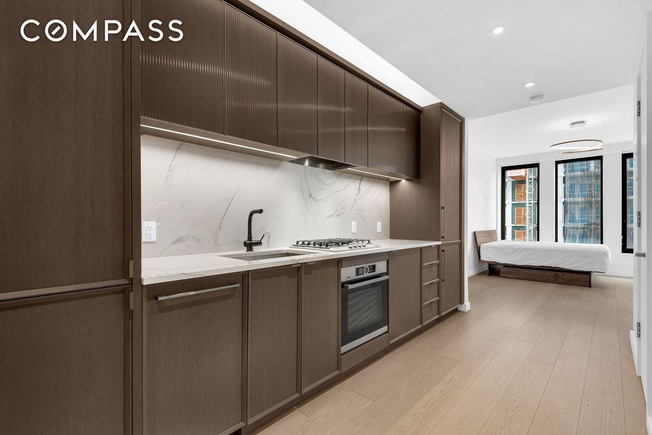 58 Saint Marks Pl #406 - Photo 2 of 5