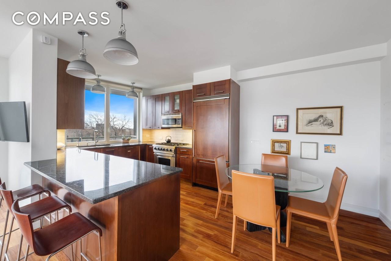 640 W 237th St #6D - Photo 3 of 8