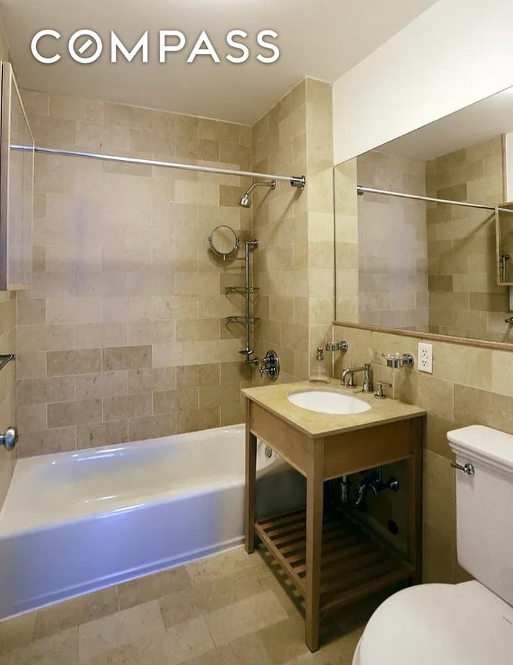 60 Tiffany Pl #1A - Photo 5 of 10