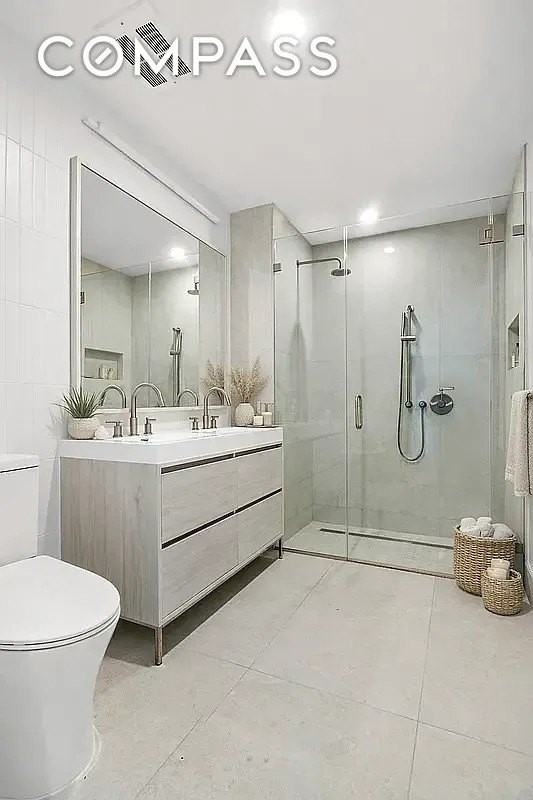 130 2nd St #3B - Photo 5 of 19