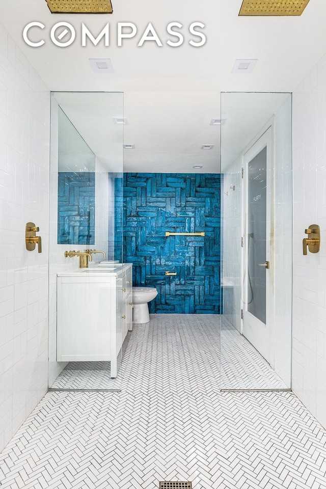 901 Saint Marks Ave - Photo 7 of 20