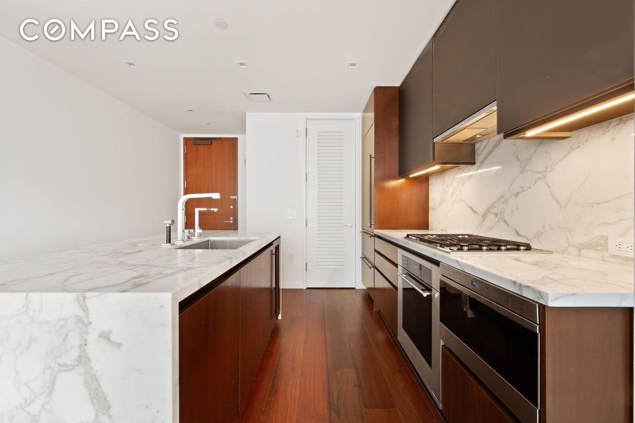 1 W End Ave #14G - Photo 3 of 24