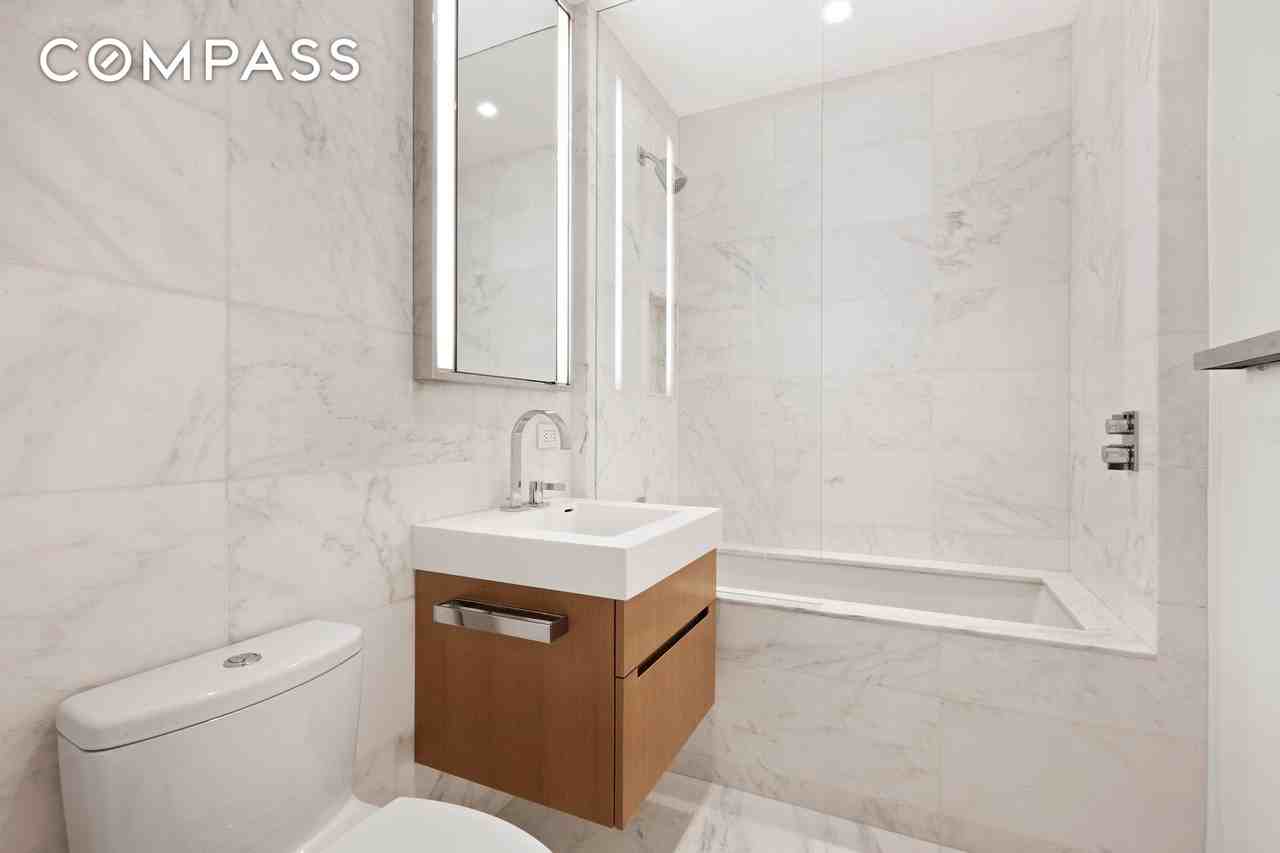 1 W End Ave #14G - Photo 7 of 24