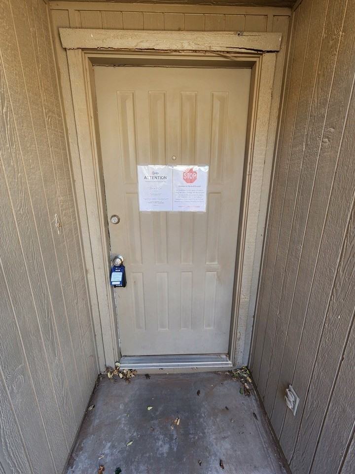 4705 Dentcrest Dr Apt A - Photo 2 of 28